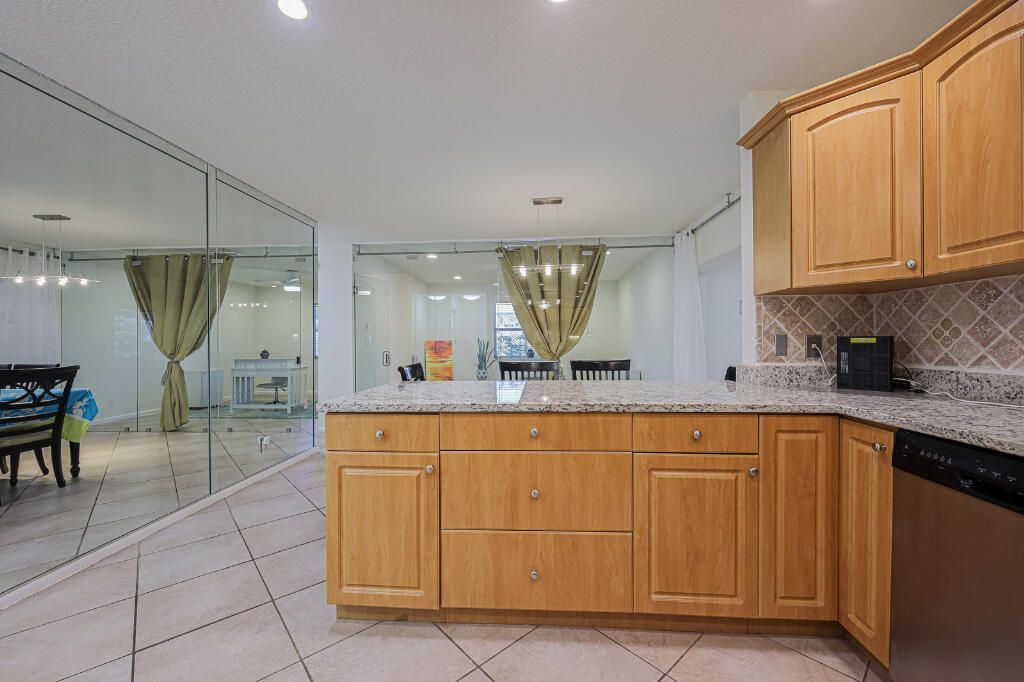 384 NW 23rd Street, Boca Raton, FL 33431 Photo