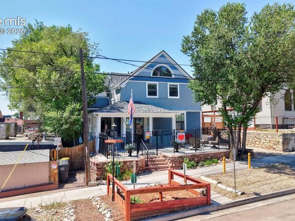 323 E Boulder Street, Colorado Springs, CO 80903