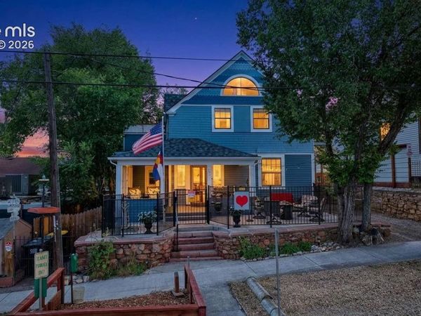 323 E Boulder Street, Colorado Springs, CO 80903