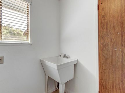 3313 Monterey Ave, Davis, CA 95618 Photo