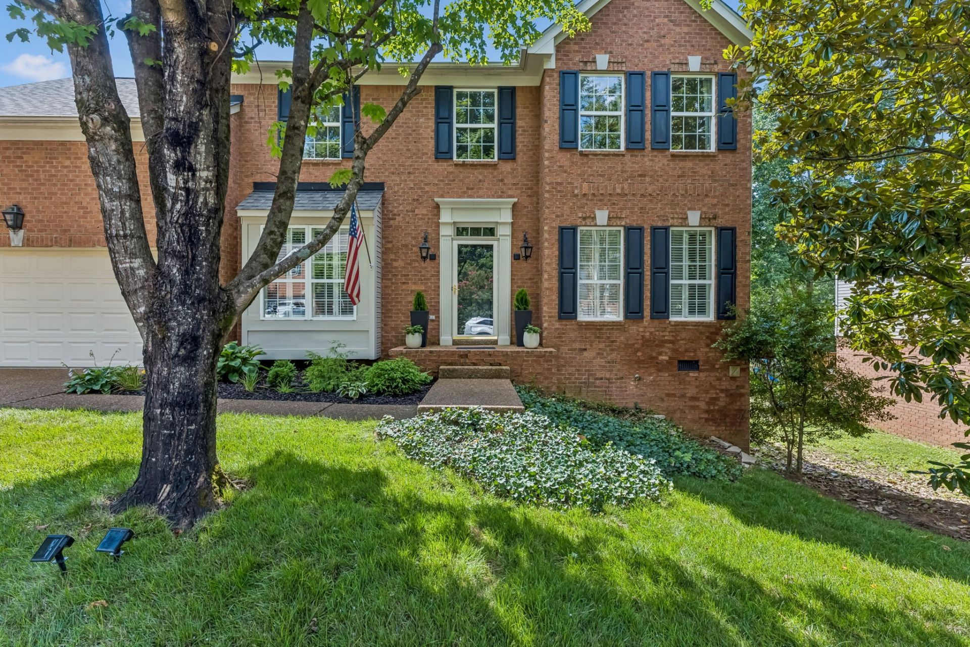 6932 Harpeth Glen Trce, Nashville, TN 37221 Main Photo