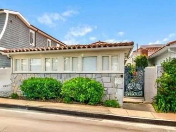 226 Via Koron , Newport Beach, CA 92663