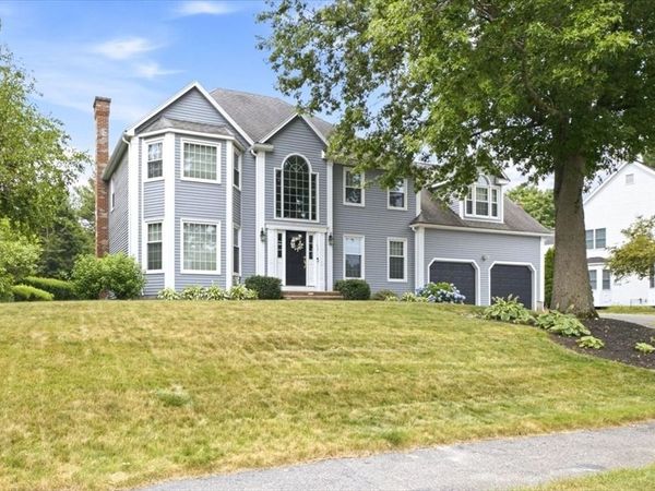 32 Pall Mall, Walpole, MA 02032
