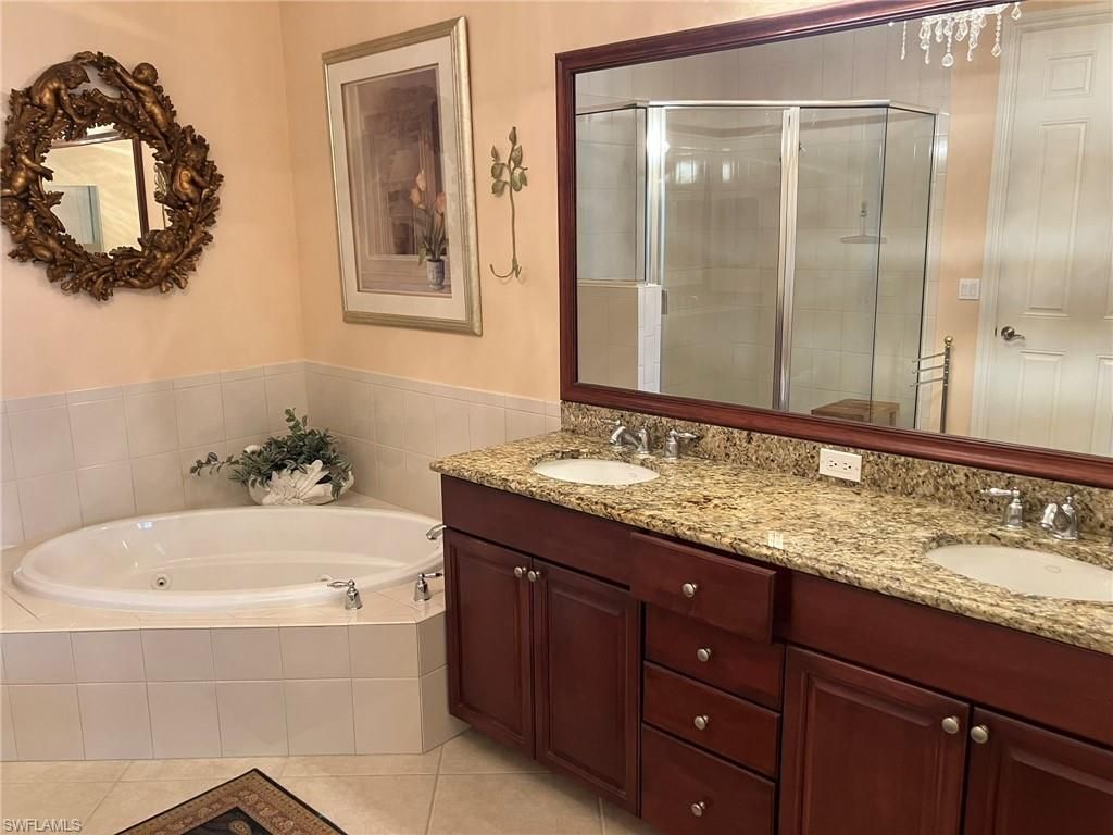 7172 Lemuria Cir, Unit 1802, Naples, FL 34109 Photo