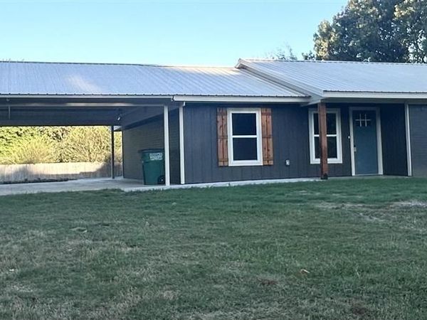 415 SE 3rd Street, Perkins, OK 74059