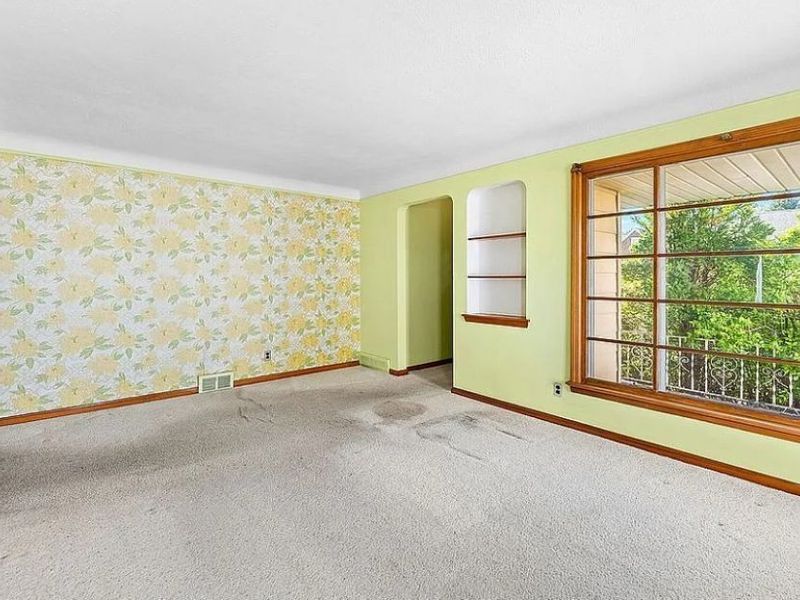 6008 Charles Avenue, Parma, OH 44129 Photo 4
