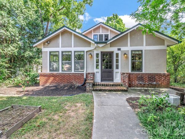 22 Fenner Avenue, Asheville, NC 28804
