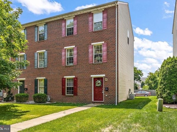 906 GRAY STREET , NEW CASTLE, DE 19720