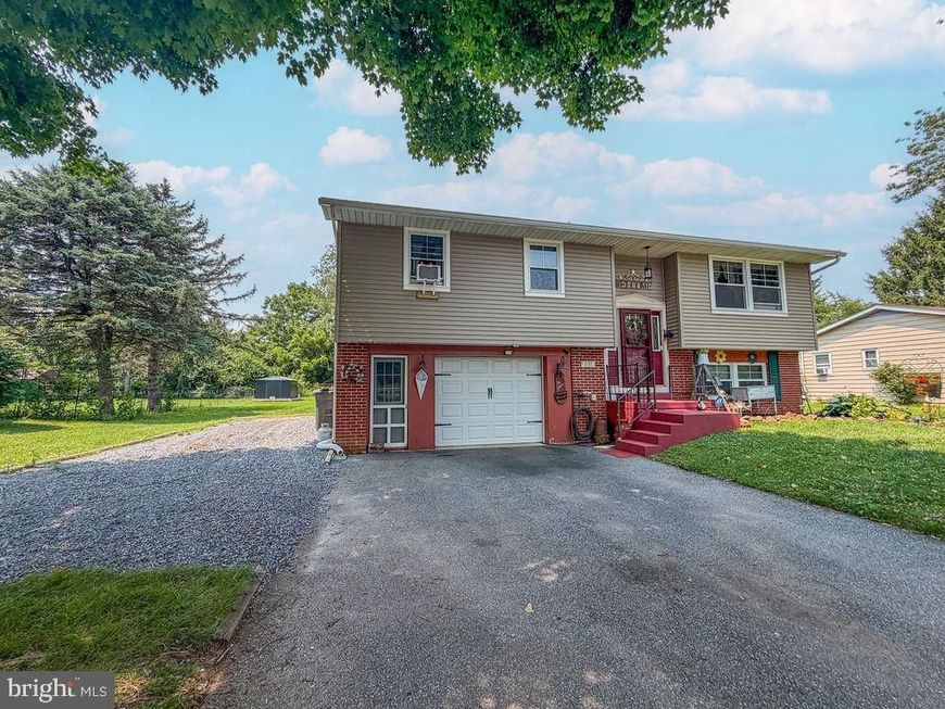 108 Maple Drive, Morgantown, PA 19543 Main Photo
