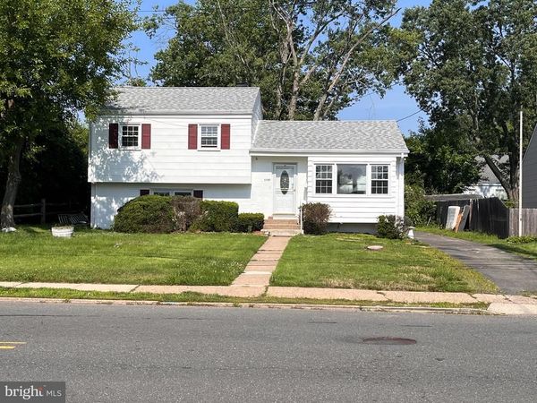 1145 LOWER FERRY ROAD , EWING, NJ 08618