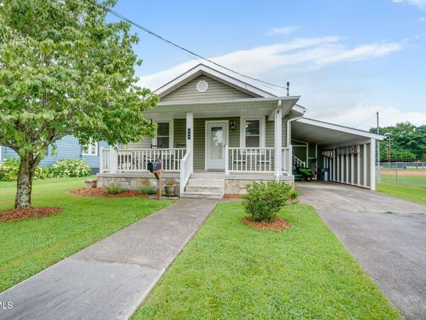 805 Ash Street, Unit -, Elizabethton, TN 37643
