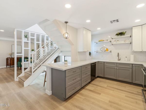 2 W GEORGIA Avenue, Unit 9, Phoenix, AZ 85013