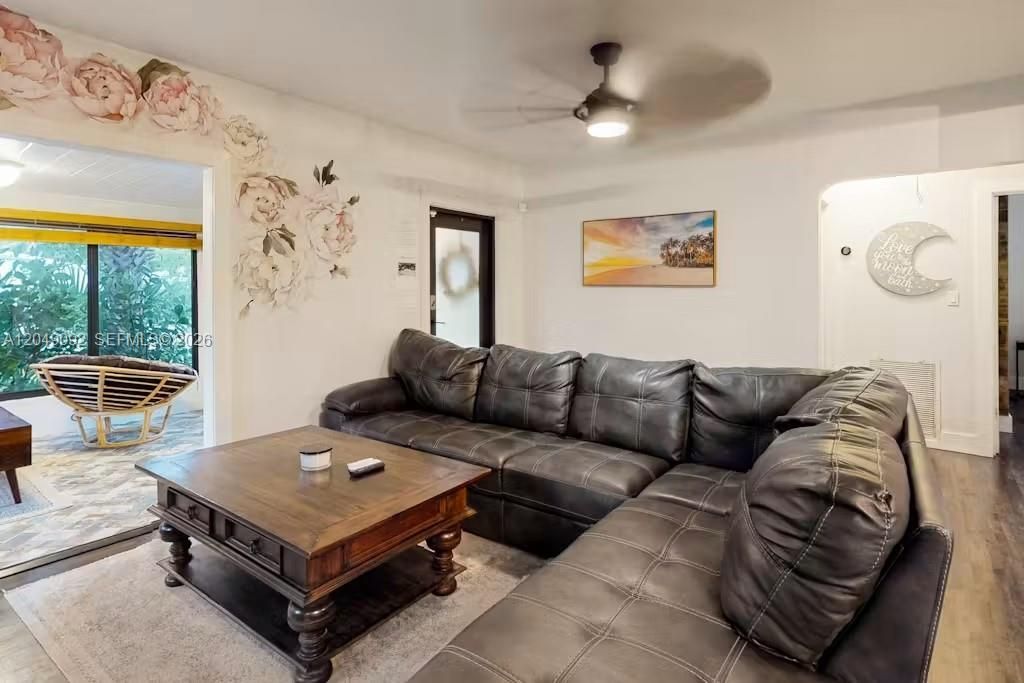 416 SE 19th St , Unit 416, Fort Lauderdale, FL 33316 Photo
