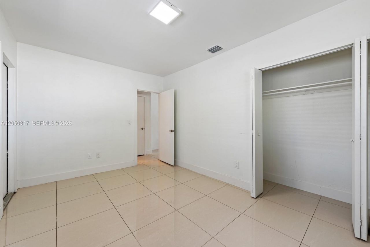 1911 NW 30th St , Unit 3, Miami, FL 33142 Photo