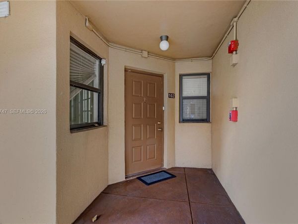 15545 N Miami Lakeway N , Unit 102, Miami Lakes, FL 33014