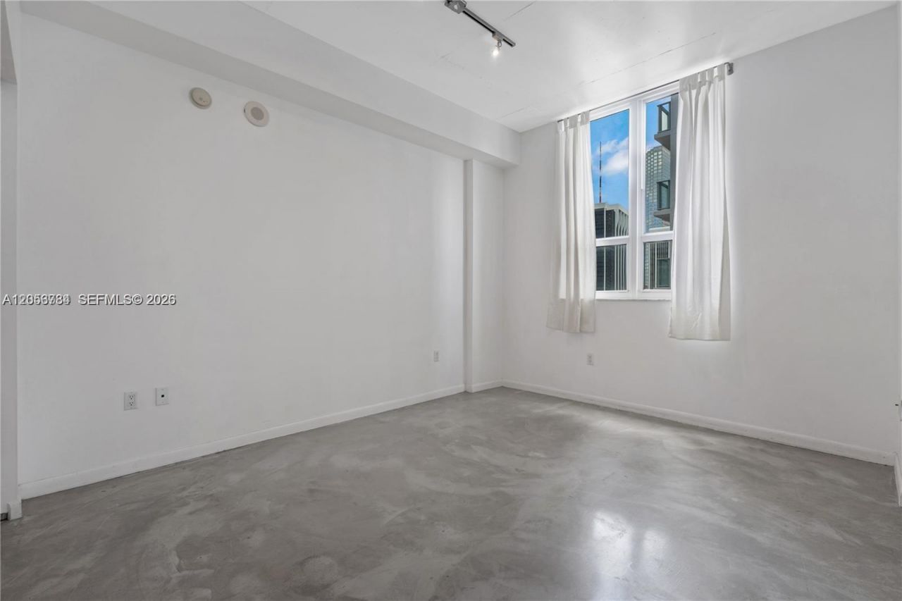 234 NE 3rd St , Unit 2109, Miami, FL 33132 Photo
