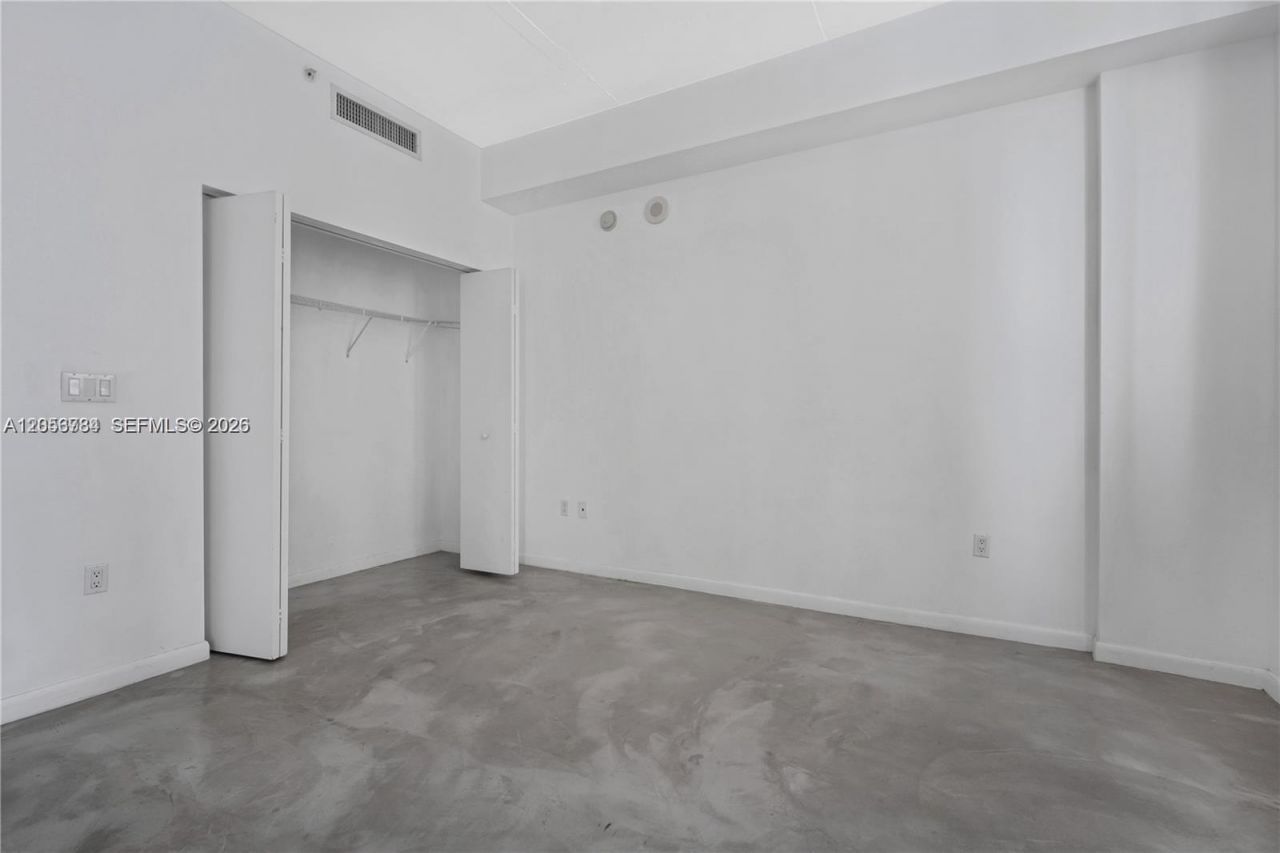 234 NE 3rd St , Unit 2109, Miami, FL 33132 Photo
