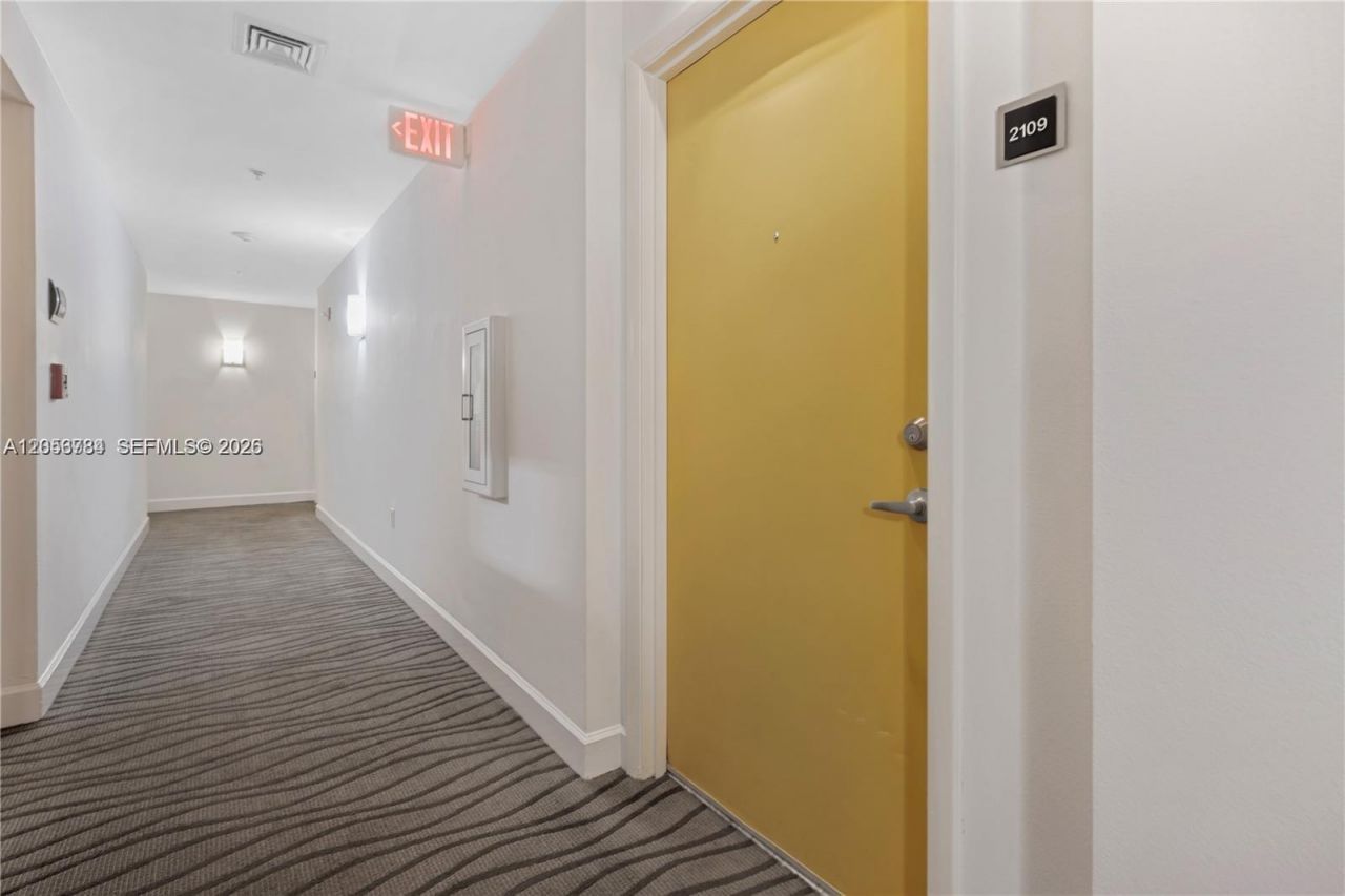 234 NE 3rd St , Unit 2109, Miami, FL 33132 Photo