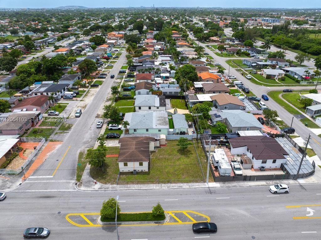 11 W 64th St , Hialeah, FL 33012 Photo