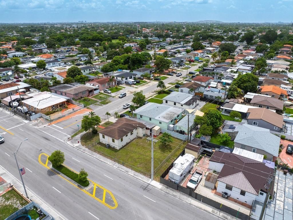 11 W 64th St , Hialeah, FL 33012 Photo