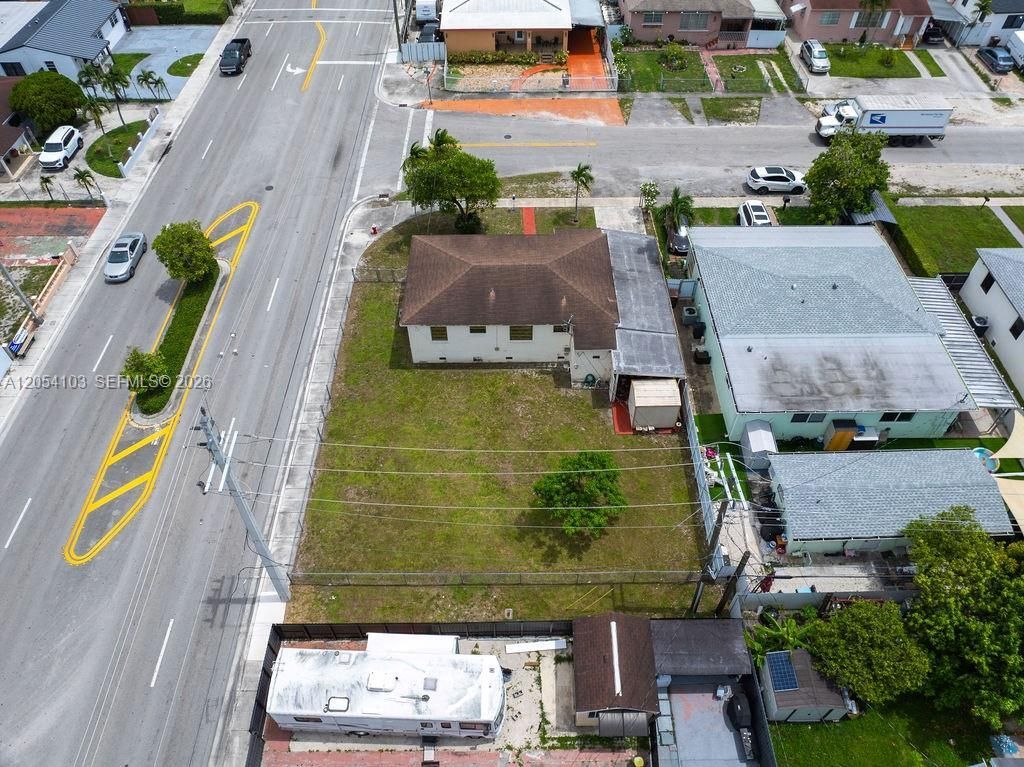 11 W 64th St , Hialeah, FL 33012 Photo