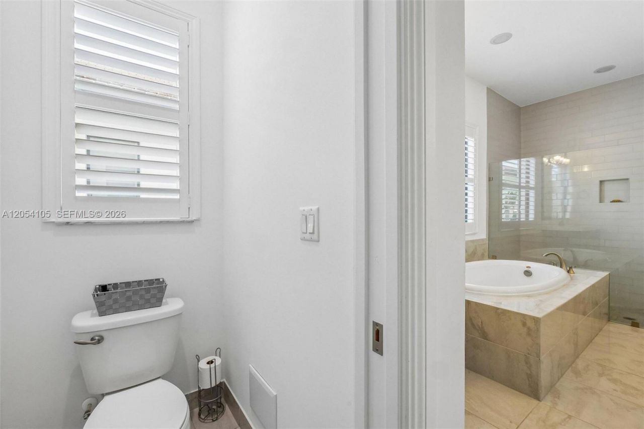 1053 SW 113th Way , Pembroke Pines, FL 33025 Photo