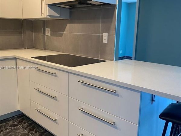 1913 S Ocean Dr , Unit 208, Hallandale Beach, FL 33009