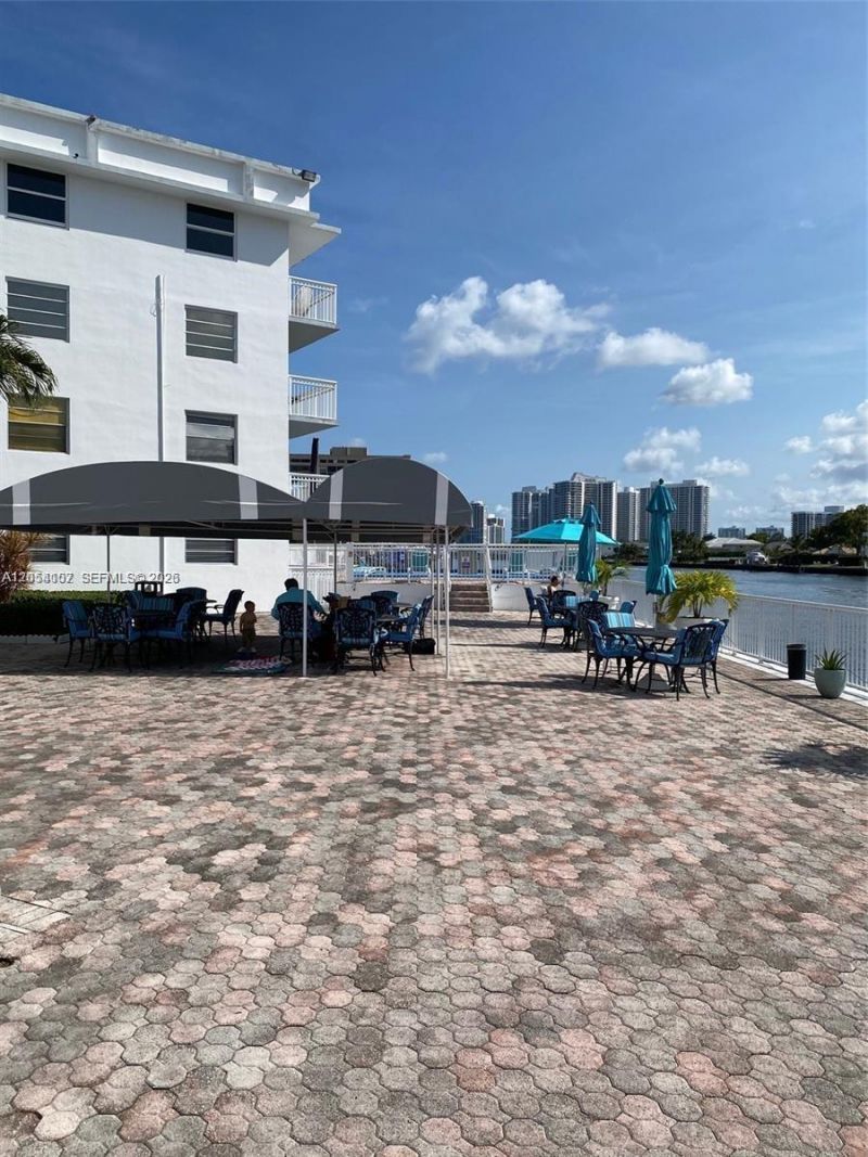 1913 S Ocean Dr , Unit 208, Hallandale Beach, FL 33009 Photo