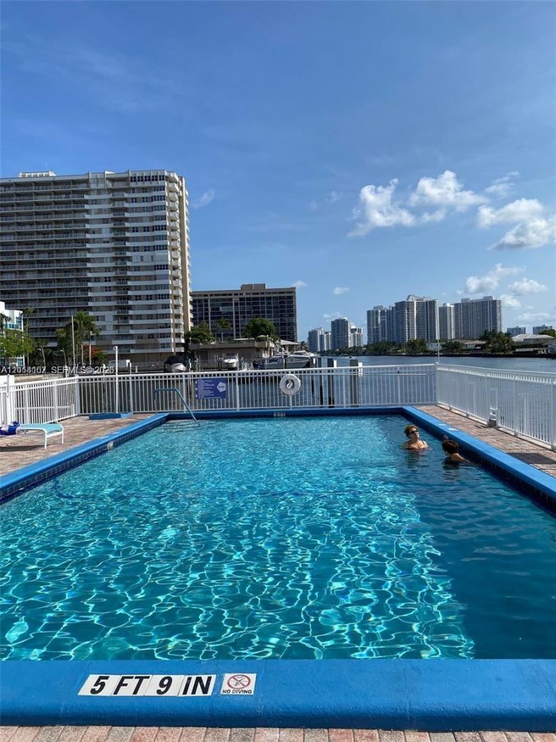 1913 S Ocean Dr , Unit 208, Hallandale Beach, FL 33009 Photo