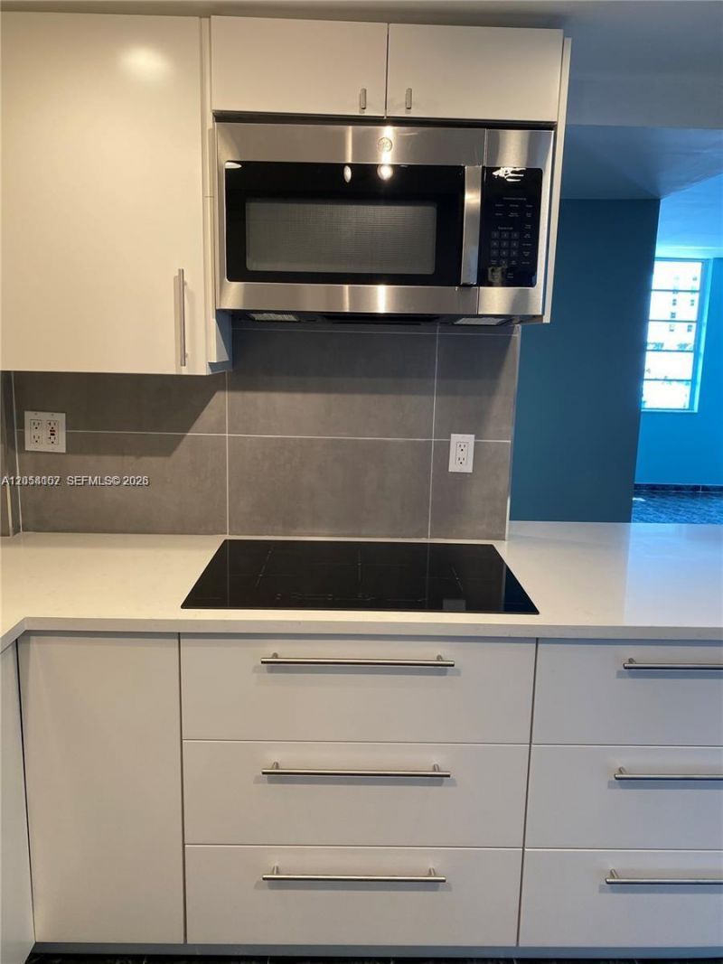 1913 S Ocean Dr , Unit 208, Hallandale Beach, FL 33009 Photo