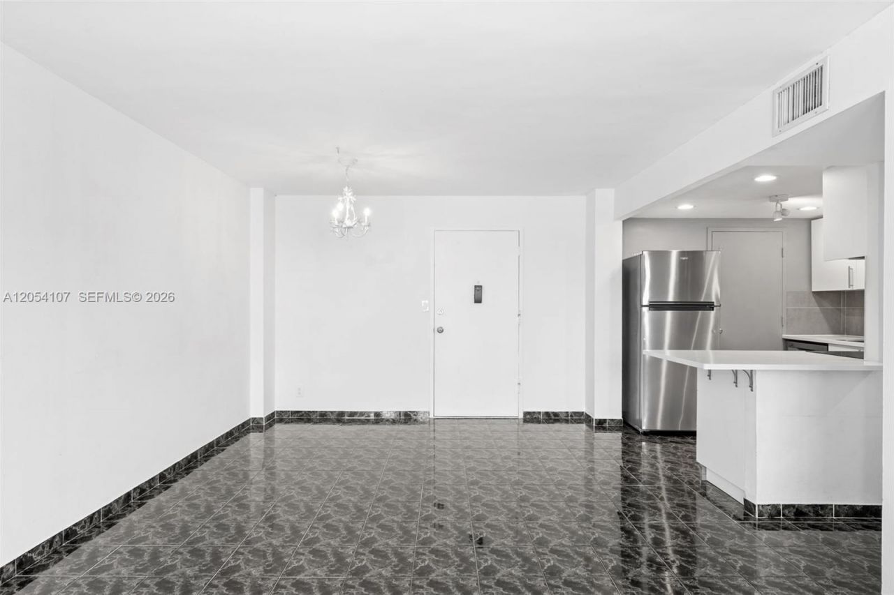 1913 S Ocean Dr, Unit 208, Hallandale Beach, FL 33009 Photo