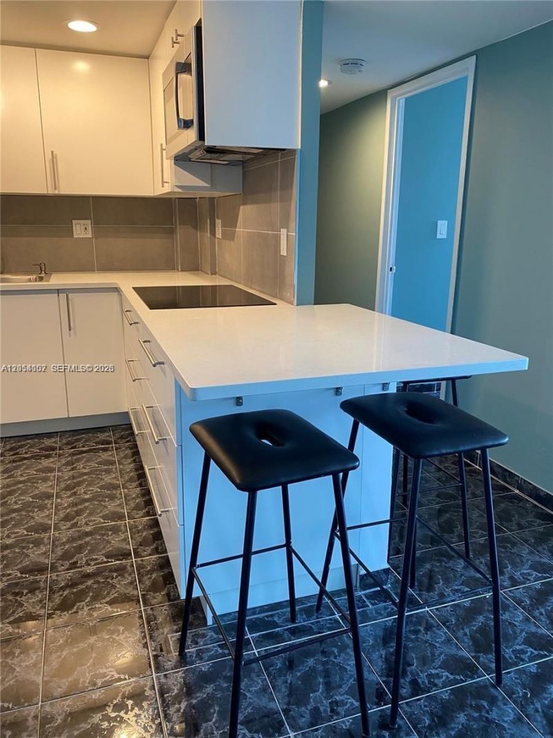 1913 S Ocean Dr , Unit 208, Hallandale Beach, FL 33009 Photo