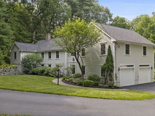 42 Cutler Rd, Andover, MA 01810