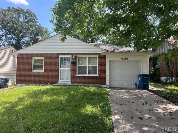 4314 Melba Avenue , St Louis, MO 63121