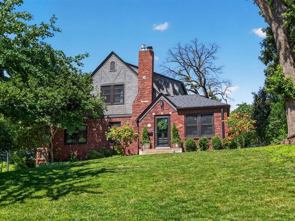 1510 41st Place, Des Moines, IA 50311