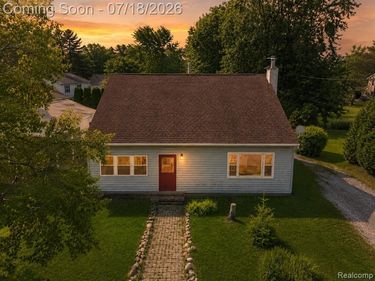 20301 Huron River Drive, Rockwood, MI 48173
