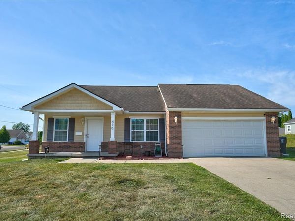 470 E Wood Street, Flint, MI 48503