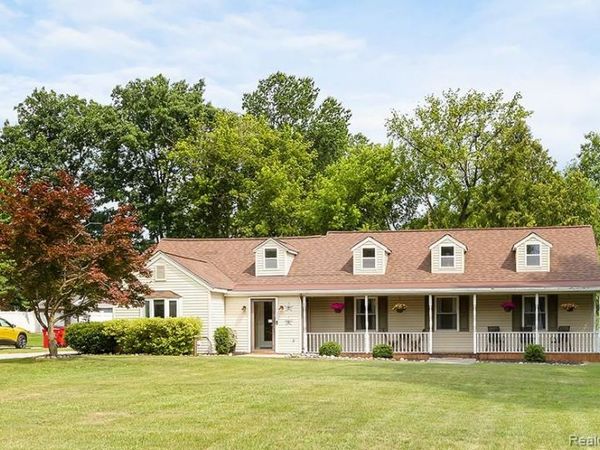 7677 Washburn, Washington Twp, MI 48094