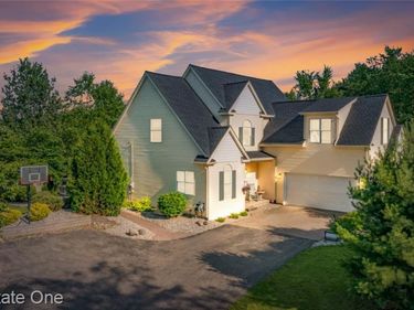 9210 Hickory Ridge Road, Holly Twp, MI 48442