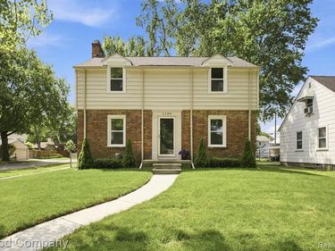 1124 E 5th Street, Royal Oak, MI 48067