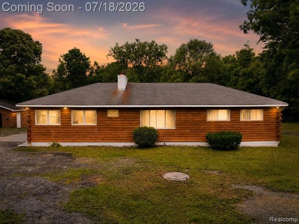 46495 North Avenue, Macomb Twp, MI 48042