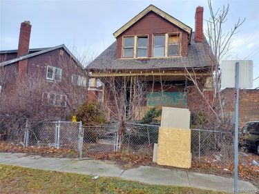 14 NORTH Street, Highland Park, MI 48203