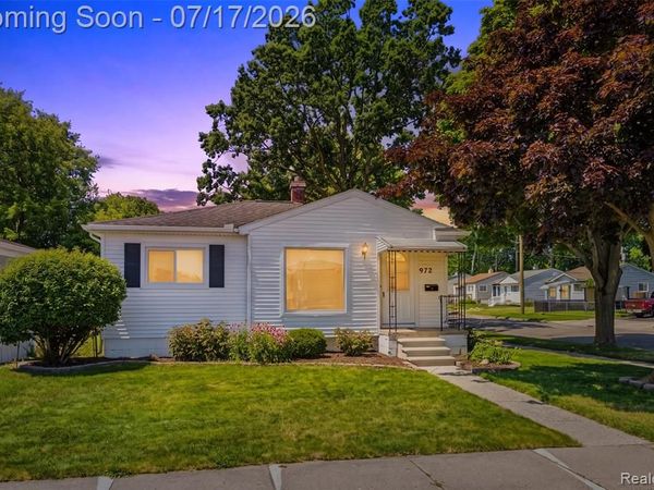 972 Arlene Avenue, Pontiac, MI 48340