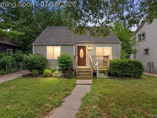 1657 W Troy Street, Ferndale, MI 48220