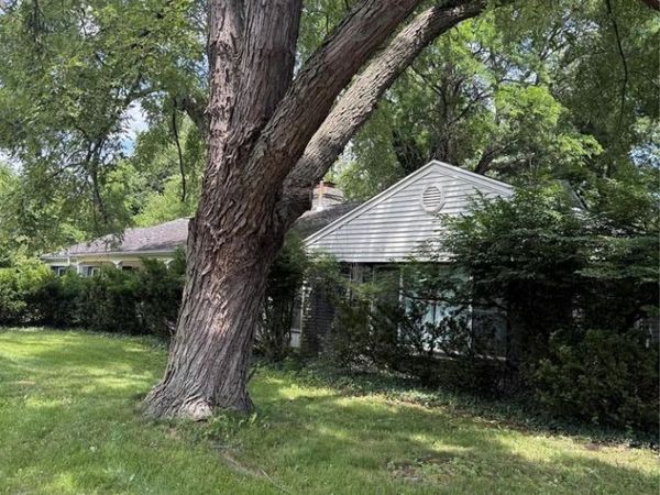 6691 Inkster Road, Bloomfield Hills, MI 48301