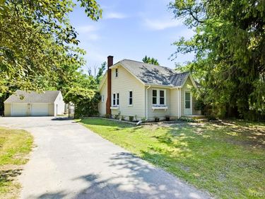 5275 Gratiot Avenue, St. Clair Twp, MI 48079