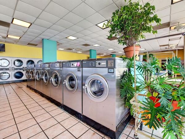 6648 Lemmon Avenue , Dallas, TX 75209