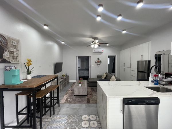 824 NE 4TH Street, Unit #4, Fort Lauderdale, FL 33301
