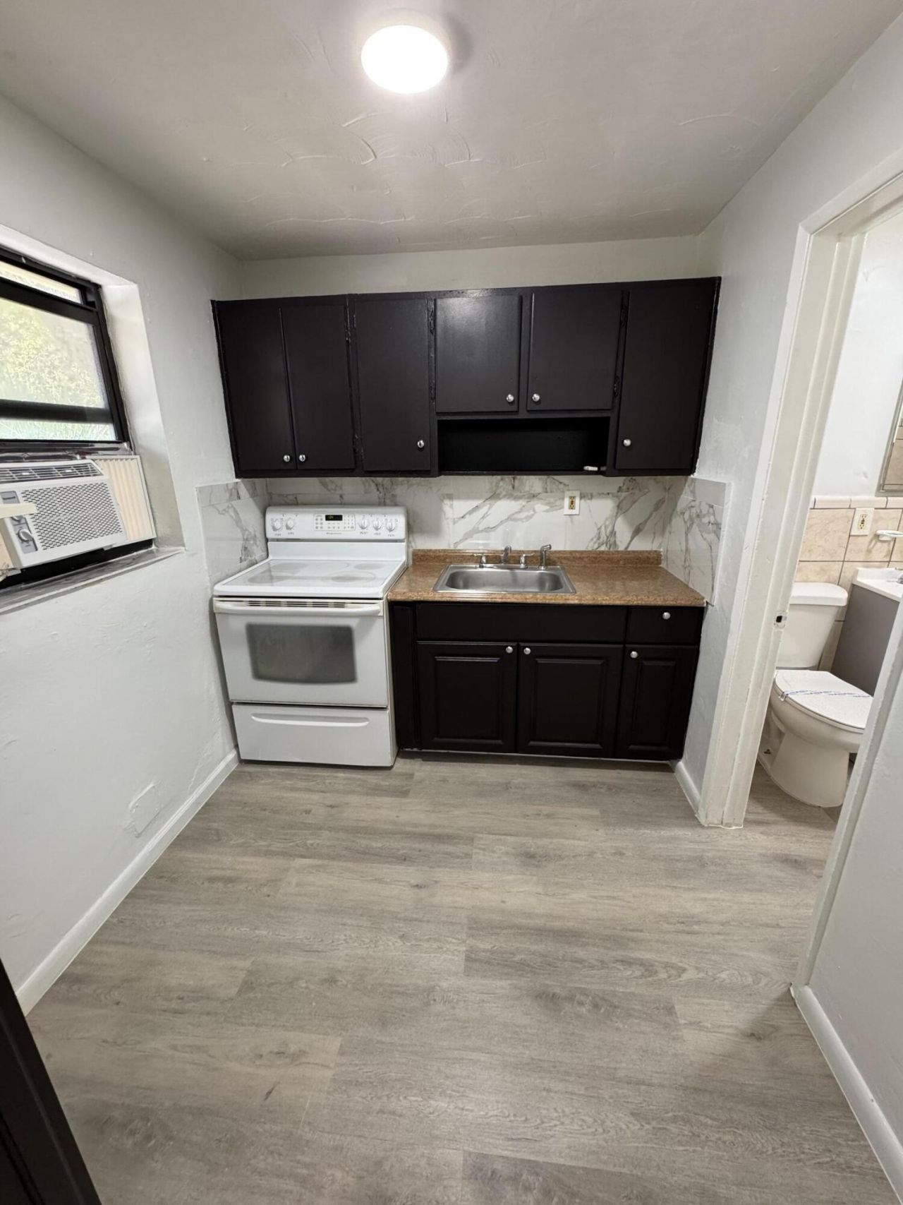 1113 SW 15th Terrace, Unit 11, Fort Lauderdale, FL 33312 Photo
