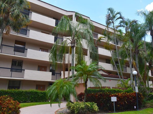 2768 S Carambola Circle S, Unit 302, Coconut Creek, FL 33066